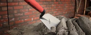 Choosing the Right Trowel: A Bricklayer’s Best Mate